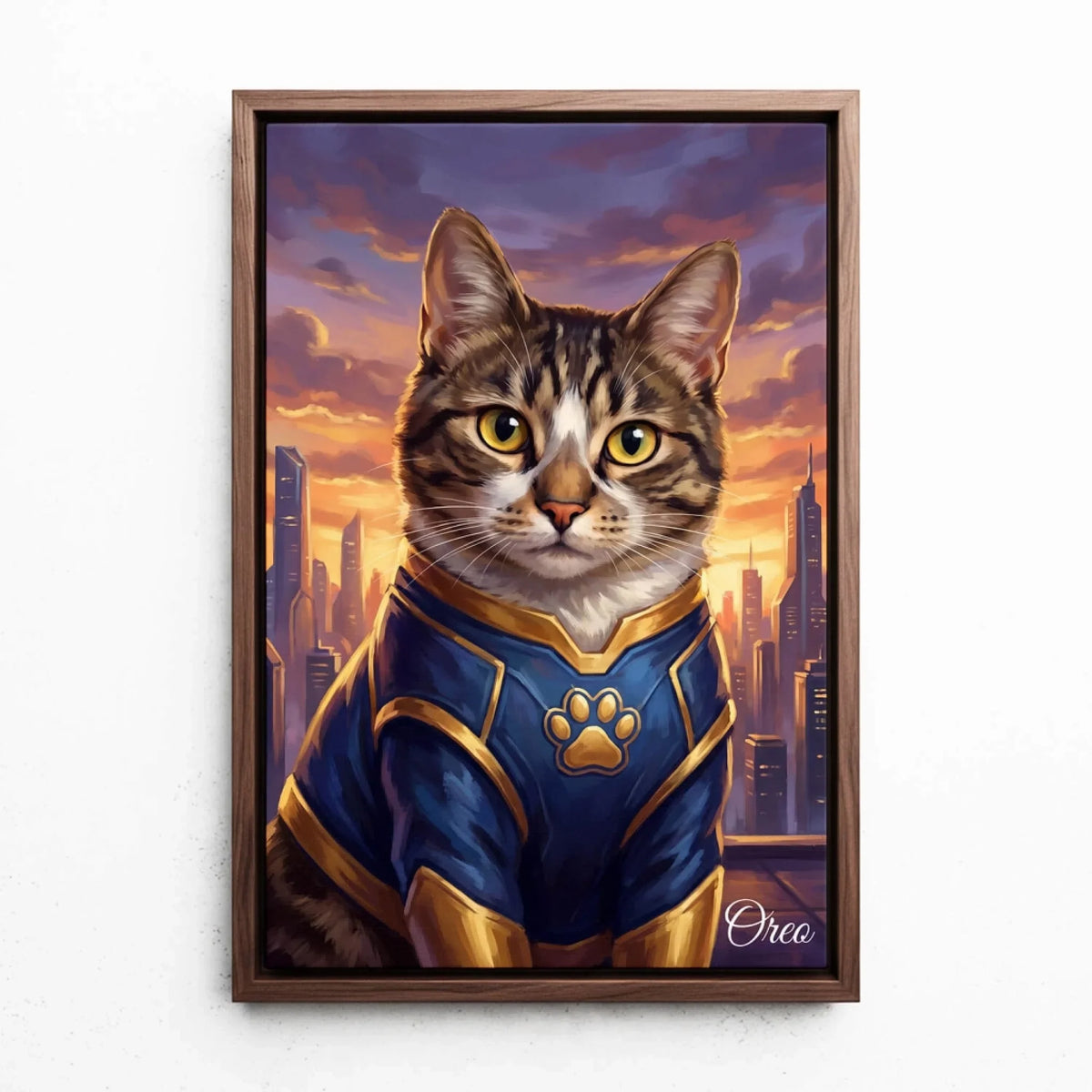 Katzenportrait als Superheld nach Foto - Leinwand mit Rahmen in Walnuss-Optik